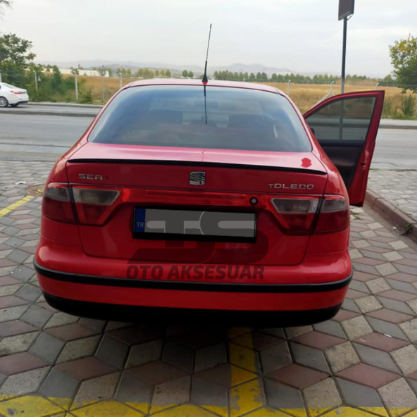 Sts Oto Aksesuar Seat Toledo Bagaj Üstü Spoiler Bagaj Çıtası Piano Black