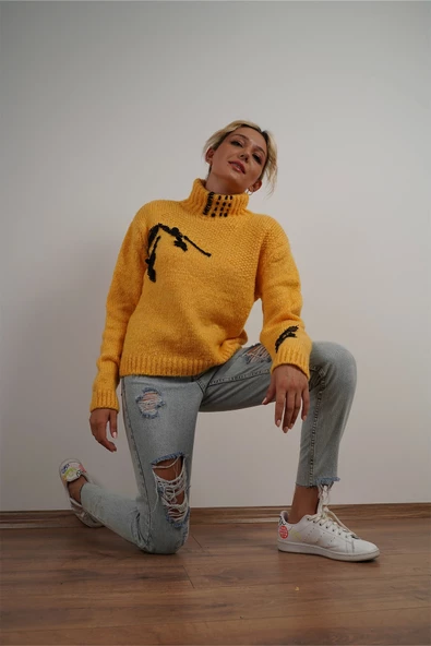 Kadın Boğazlı ve Pul Detaylı Kazak Sarı - Resim 2