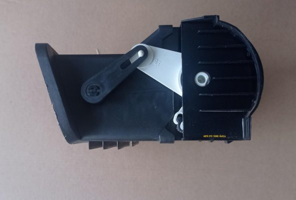 Ford Escort Kalorifer Izgarası - Hava Üfleyici Orta 1995-2001 - 5