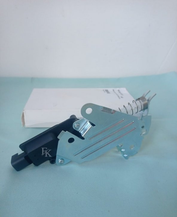 Ford Fiesta Arka Bagaj Kilit Buton Açma Motoru 2002-2008  2S6T432A98AF