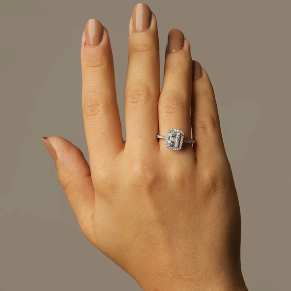 Pırlanta Baget Taşlı Yüzük ürün görseli 1