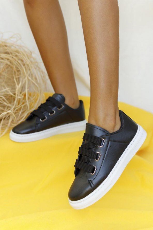 Pembe Potin Kalın Bağcıklı Rahat Kalıp Kadın Sneaker YN320-22