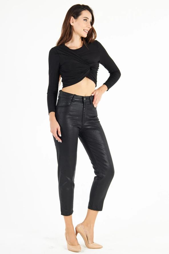 Kadın Siyah Yüksek Bel Deri Görünümlü Kaplama Mom Jean Kot Pantolon - 4