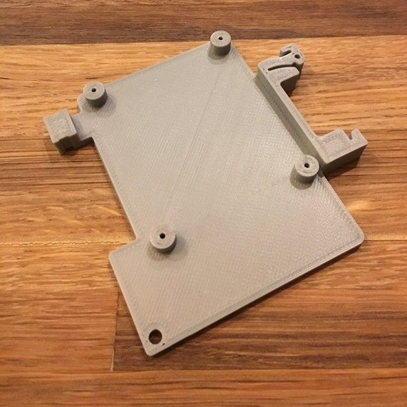 Raspberry Pi DIN Ray Bağlantısı  Organik Plastikten Aparat - 1