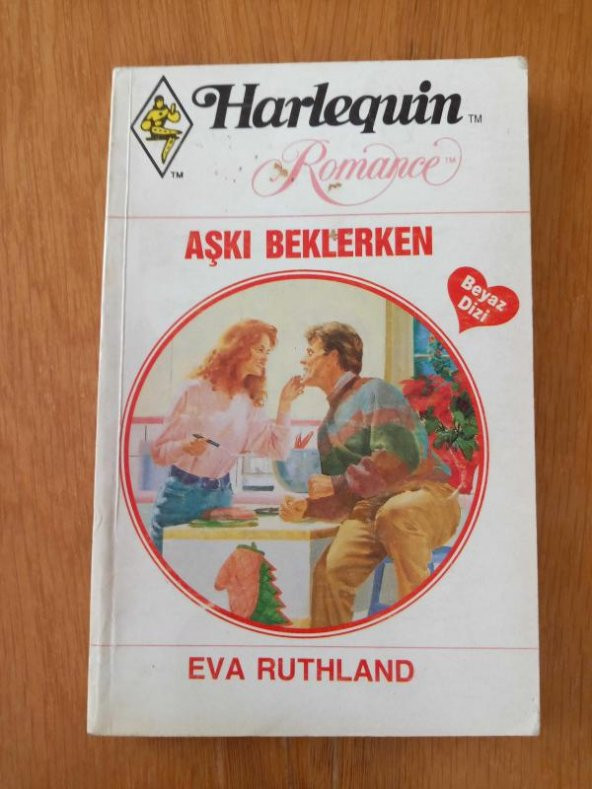 Beyaz Dizi   HARLEQUIN  - Romance    /  AŞKI BEKLERKEN ürün görseli 1