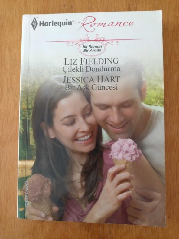 Beyaz Dizi - HARLEQUIN * Romance * 2 Roman  *  ÇİLEKLİ DONDURMA  /  BİR AŞK GÜNCESİ - 1