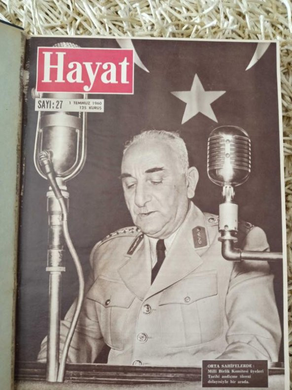HAYAT HAFTALIK MECMUA 1960   /    Sayı: 27 ( 1 TEMMUZ  1960 ) SAYI:52     ( 23  ARALIK  1960  )   SIRALI  26   Mecmua  * TÜM EKLERİ İÇLERİNDEDİR.