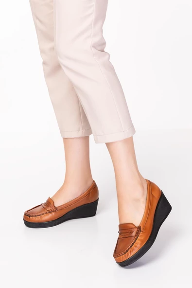 Artı-Artı014-14126 Hakiki Deri Ortopedik Kadın Platform Topuk Ayakkabı - Resim 3