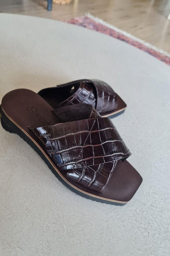 2148 Topukla Kadın Hakiki Deri Bodrum Sandalet - 4
