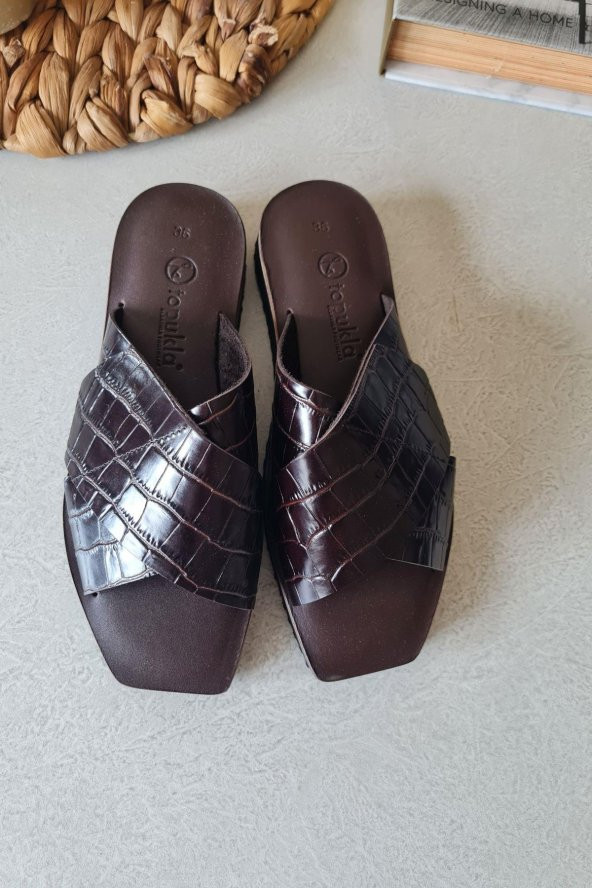 2148 Topukla Kadın Hakiki Deri Bodrum Sandalet - 5