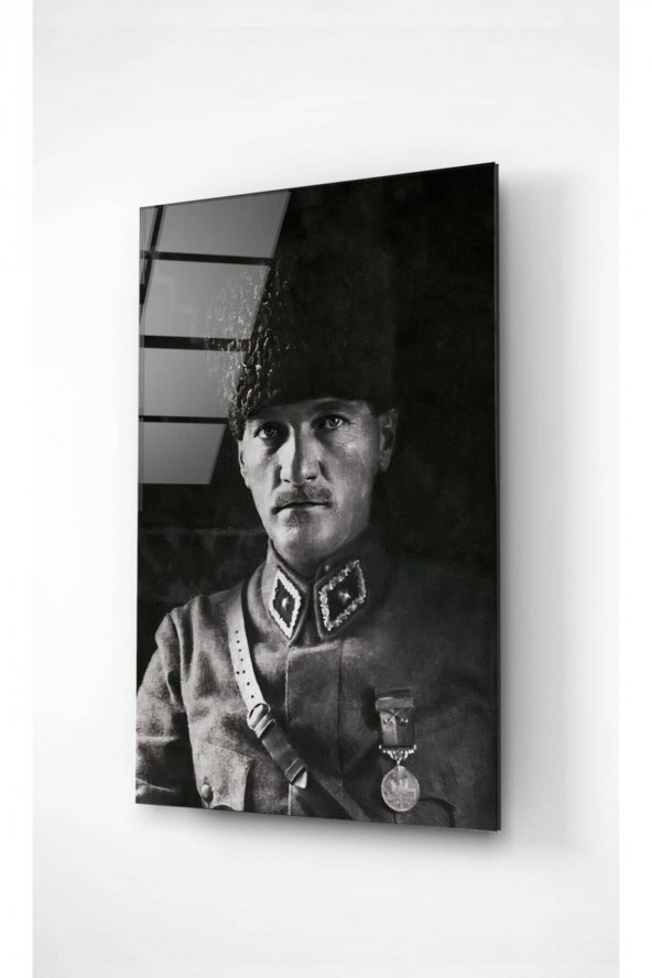 Atatürk Cam Tablo 50x70