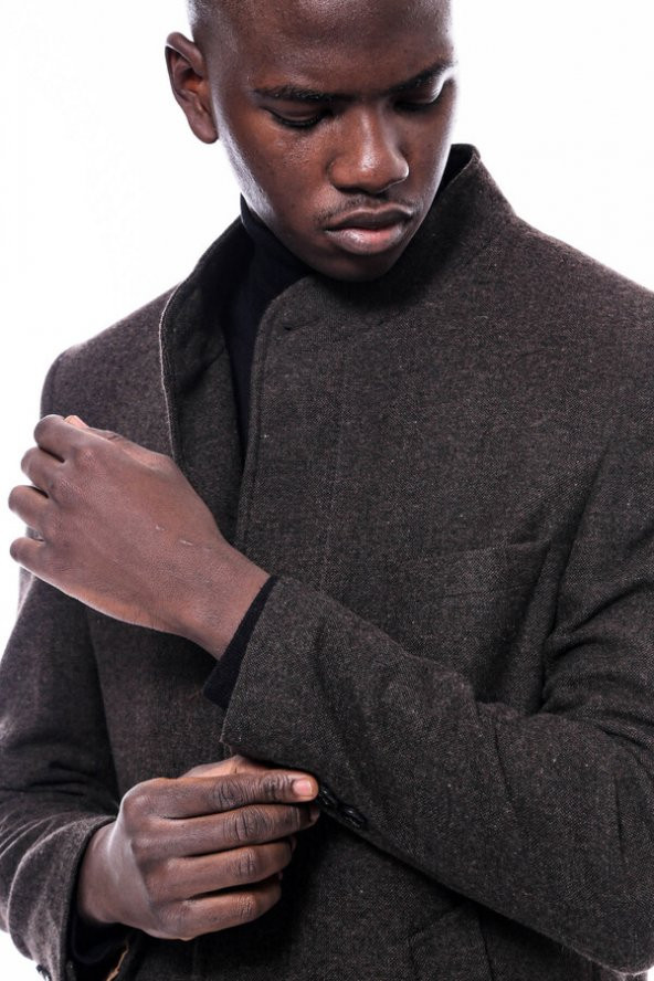 Hakim Yaka Kahverengi Kısa Palto