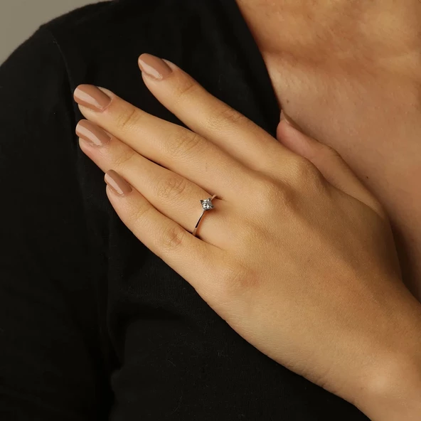 Pırlanta Tektaş Yüzük ürün görseli 1