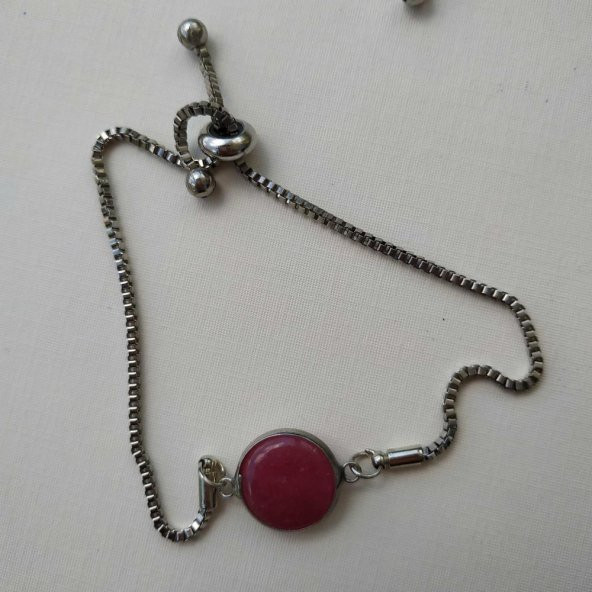 Koyu Pembe Doğal Taş Zincir Kordon Gümüş Kaplama Asansörlü Kadın Bileklik ürün görseli