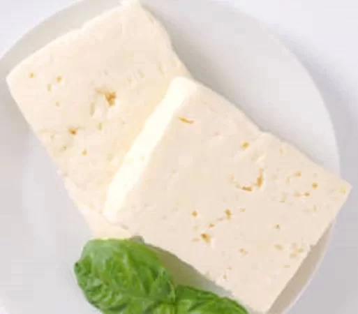 BERLA 700GR VAKUMLU YUMUSAK BEYAZ PEYNIR - 2
