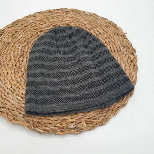 Gri Renk Çizgili Erkek Bere - 10