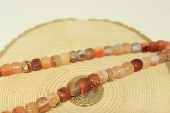 Akik Taşı Küp Şekilli 7-8mm Aralığı/5 Adet (24245-1) ürün görseli