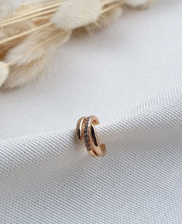 Gold Huerta Glory Kıkırdak Küpe