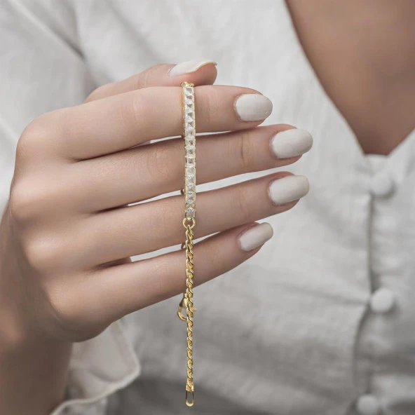 Sıra Baget Taşlı Gurmet Zincirli Altın Kaplama 925 Gümüş Kadın Bileklik - 7