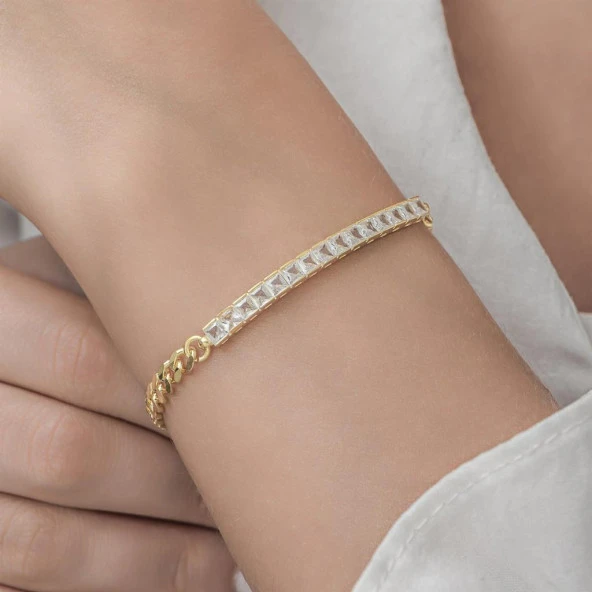 Sıra Baget Taşlı Gurmet Zincirli Altın Kaplama 925 Gümüş Kadın Bileklik - 11