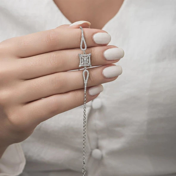 Zirkon Süslemeli Baget Taşlı Rodyum Kaplama 925 Gümüş Kadın Bileklik - 10