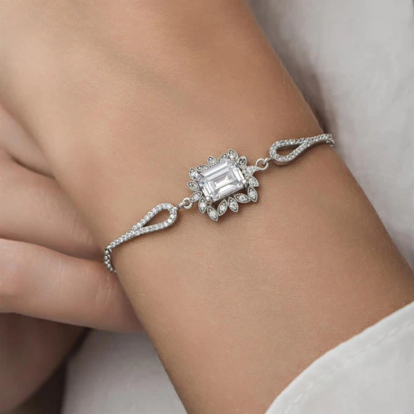 Zirkon Süslemeli Baget Taşlı Rodyum Kaplama 925 Gümüş Kadın Bileklik - 3