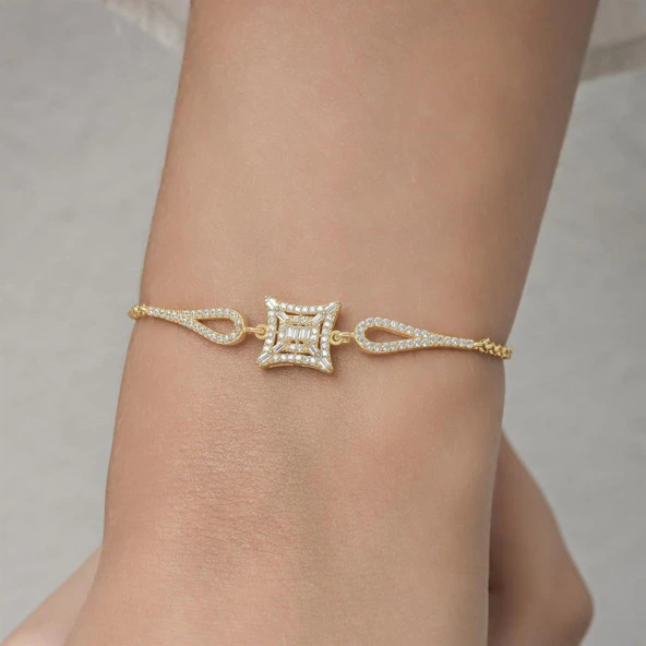 Zirkon Süslemeli Baget Taşlı Altın Kaplama 925 Gümüş Kadın Bileklik - 7