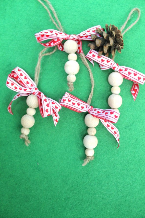 15 Adet Kalpli Kurdeleli Ahşap Boncuklu Yılbaşı Ağaç Süsü - 2