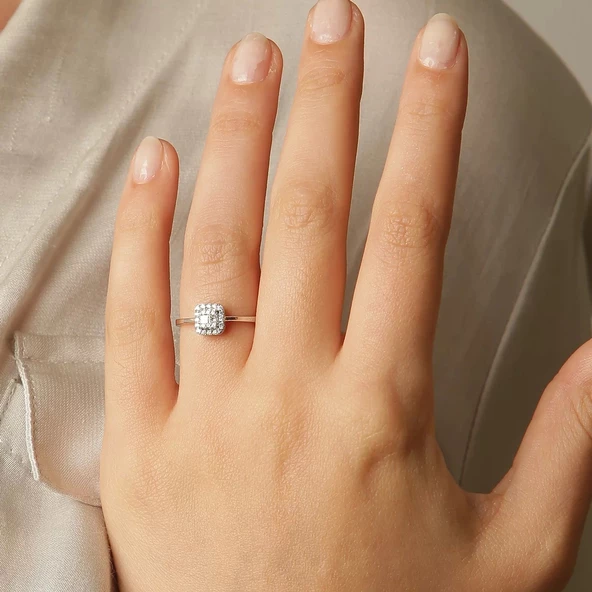 Pırlanta Baget Taşlı Yüzük ürün görseli 1