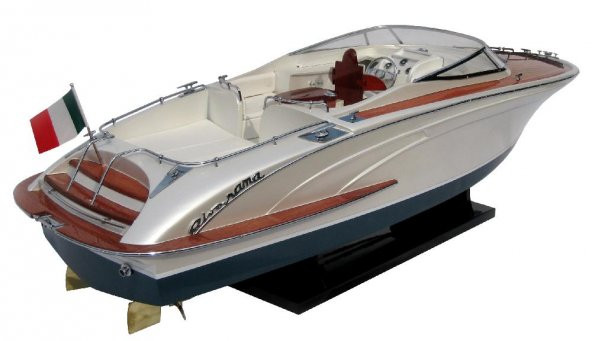 RIVA RAMA 44 PLATINUM