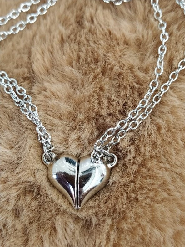 Gri Iki Adet Mıknatıslı Kalp Sevgili Metal Kolye Hediyelik Aksesuar Şık