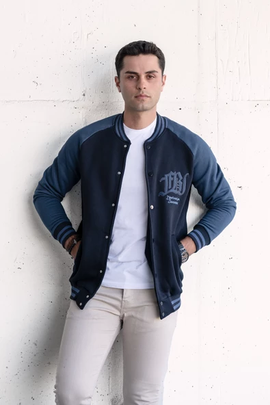 SLİMFİT KOLEJ YAKA ÇITÇIT KAPAMALI YAZILI POLARLI ERKEK HIRKA - 9