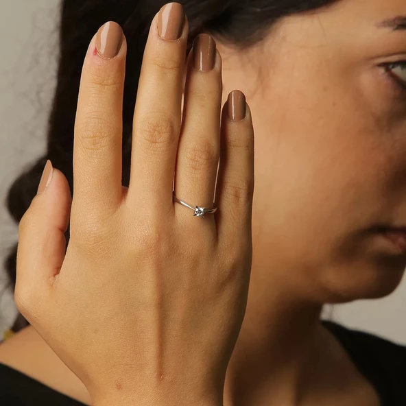 Pırlanta Tektaş Yüzük ürün görseli 1