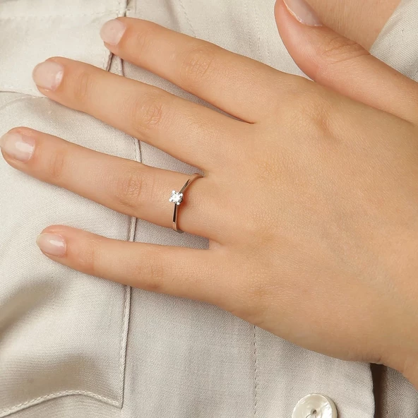 Pırlanta Tektaş Yüzük ürün görseli 1