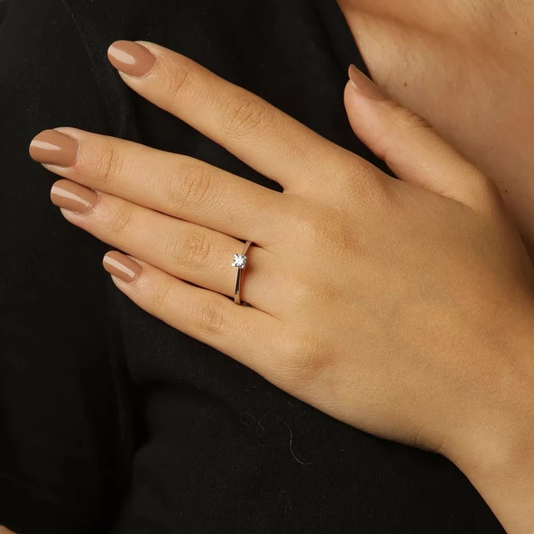 Pırlanta Tektaş Yüzük ürün görseli 1