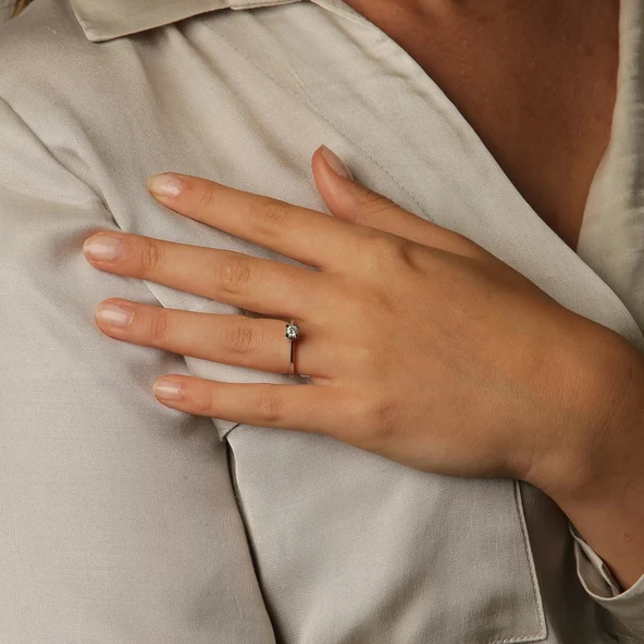 Pırlanta Tektaş Yüzük ürün görseli 1