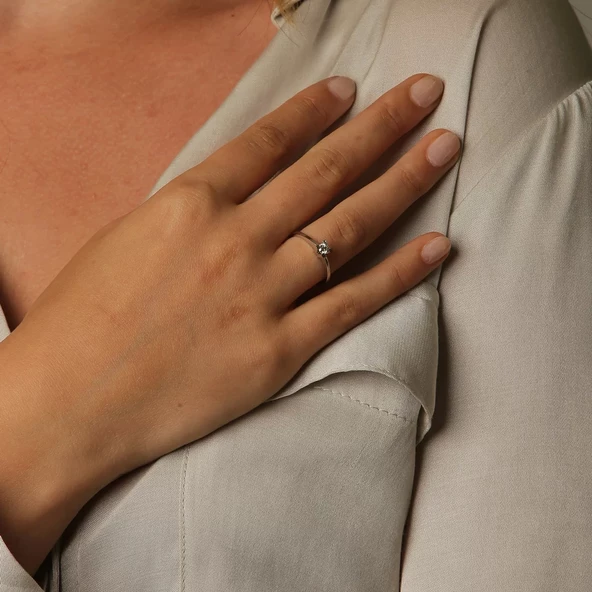 Pırlanta Tektaş Yüzük ürün görseli 1