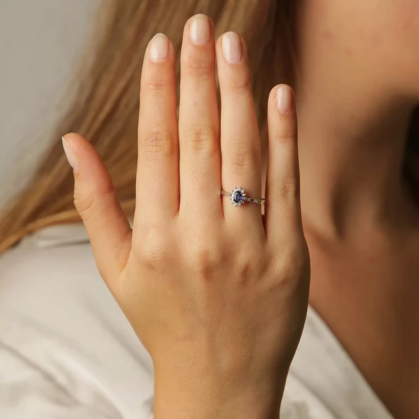 Oval Kesim Taşlı Safir Yüzük ürün görseli 1