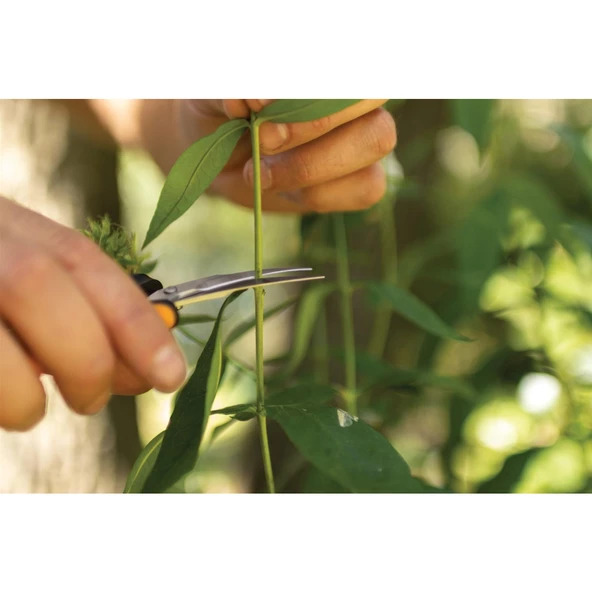Fiskars 1063325 Bitki ve Hasat Makası Eğik Uçlu SP160 - 3