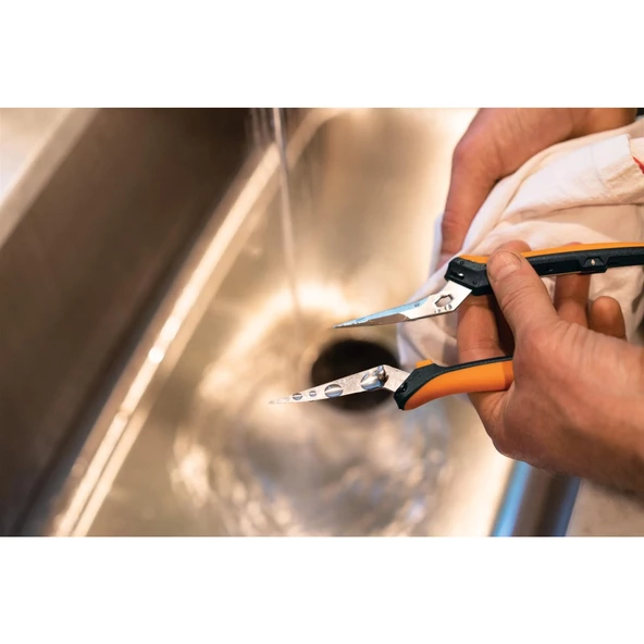 Fiskars 1063325 Bitki ve Hasat Makası Eğik Uçlu SP160 - 2