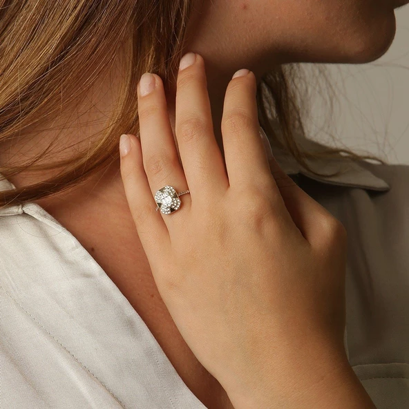 Baget Taşlı Modelli Yüzük ürün görseli 1