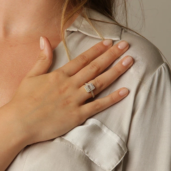 Baget Taşlı Gold Yüzük ürün görseli 1