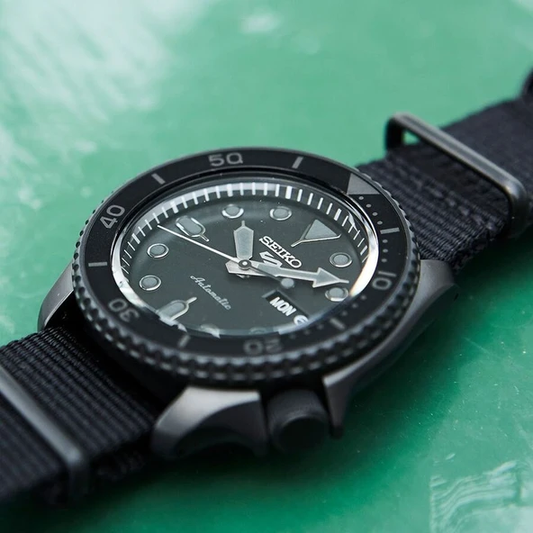 Seiko SRPD79K1 Erkek Kol Saati ürün görseli