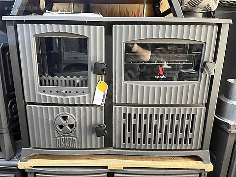 Vezuv Kuzine Soba geniş camlı ateş tuğlalı döküm soba ürün görseli