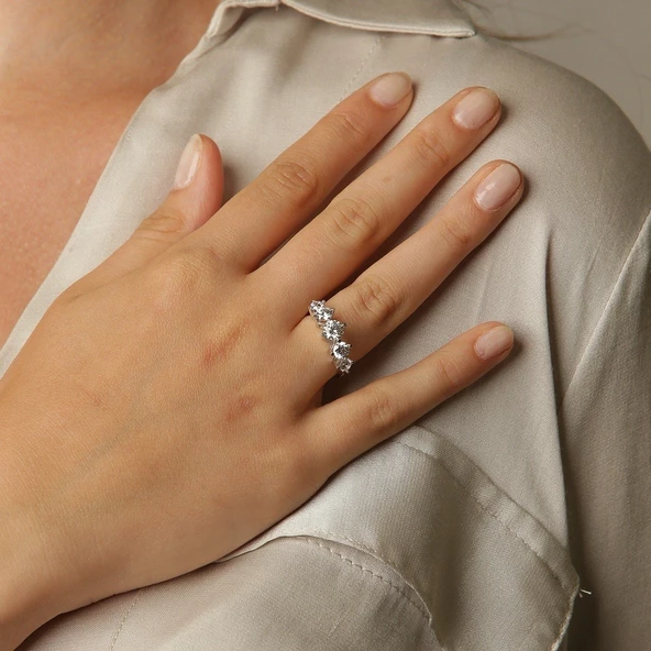 Beyaz Altın Beştaş Yüzük ürün görseli 1