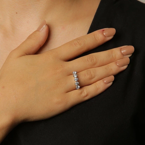 Beyaz Altın Beştaş Yüzük ürün görseli 1