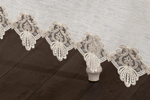 Finezza Verda Güpürlü Keten Krem Sofra Takımı 8 kişilik 160x230cm 17 Prç  - 1224 - 3
