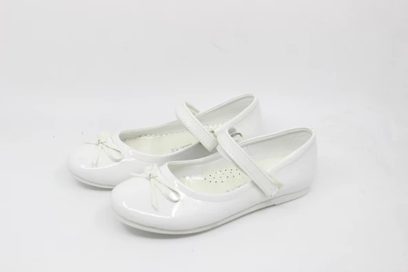 Zerhan 300 Kız Çocuk Beyaz Rugan Fiyonklu Cırtlı Babet - 9