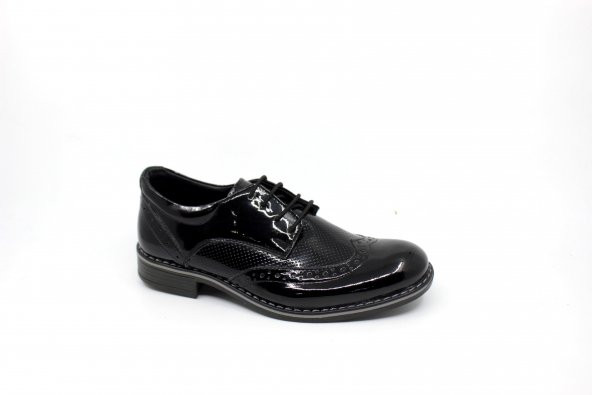 Zerhan 165  Erkek Çocuk Siyah Rugan Lastik Bağcıklı Ayakkabı