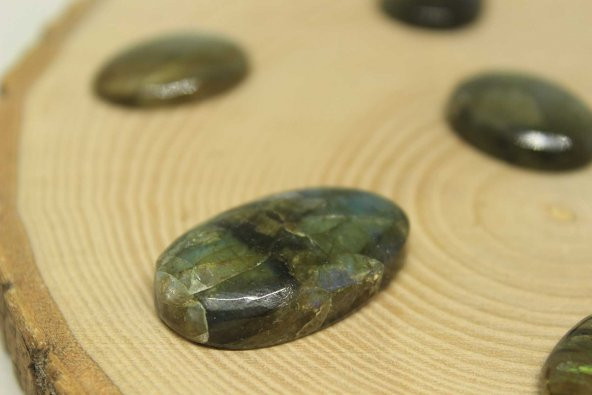 Labradorit Taşı Kabaşon Kesim (yüzük, kolye ucu vb yapımına uygun) - 4